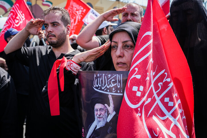مراسم تشییع پیکر رهبر شهید انقلاب و خانواده ایشان در تهران
