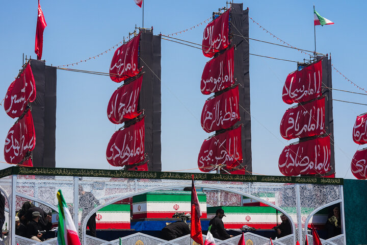 مراسم تشییع پیکر رهبر شهید انقلاب و خانواده ایشان در تهران