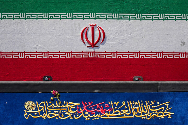 مراسم تشییع پیکر رهبر شهید انقلاب و خانواده ایشان در تهران