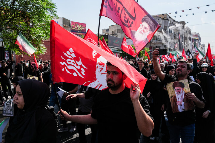 مراسم تشییع پیکر رهبر شهید انقلاب و خانواده ایشان در تهران