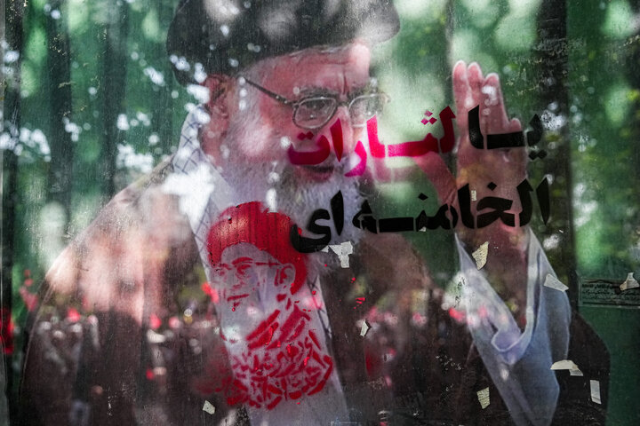 مراسم تشییع پیکر رهبر شهید انقلاب و خانواده ایشان در تهران