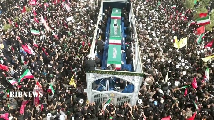 پایان مراسم تشییع رهبر شهید انقلاب در قم/ پیکر مطهر، فردا در عراق تشییع می‌شود