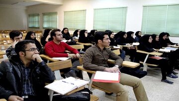 آزمون حضوری با مجوز استفاده از موبایل و هوش مصنوعی تصمیمی متناقض است