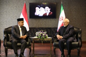 کسی می‌تواند با آمریکا مذاکره کند که آماده جنگ باشد