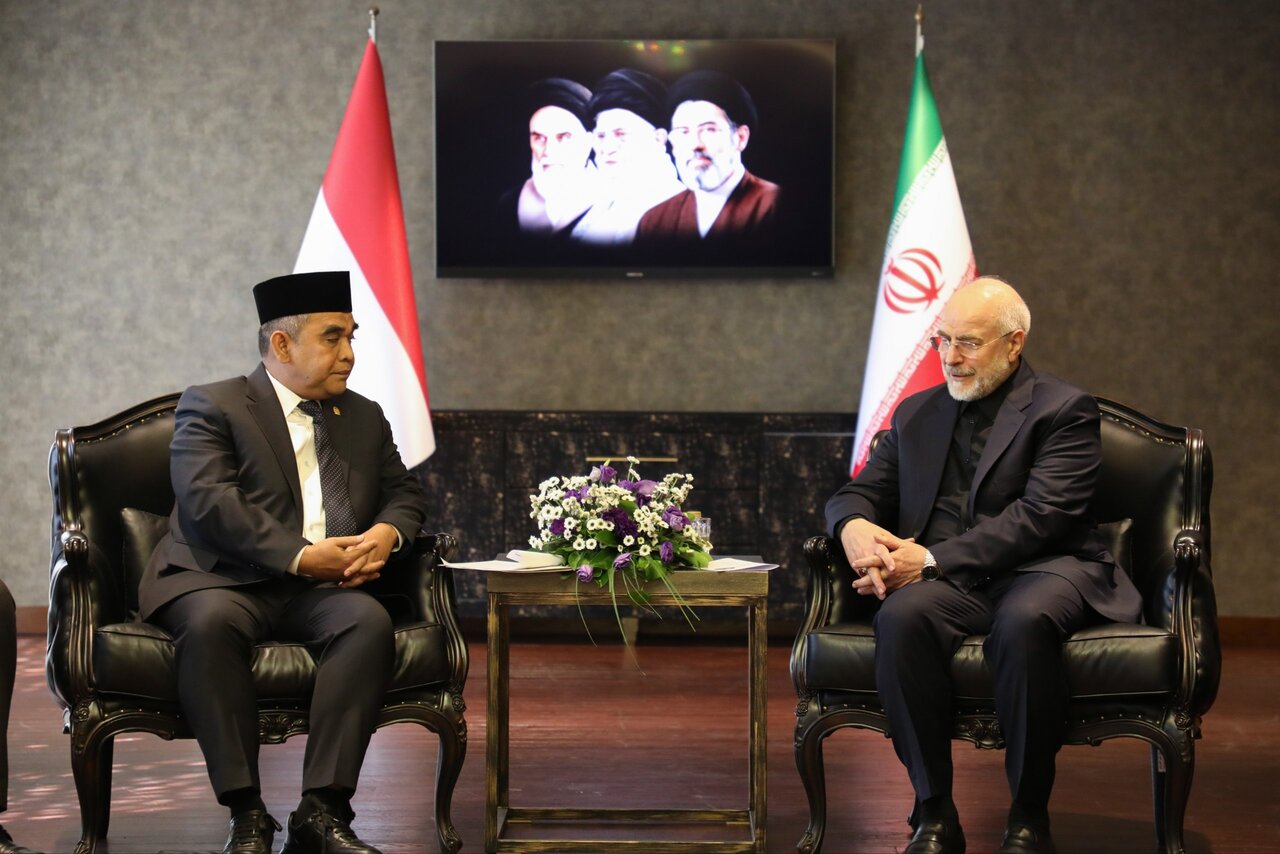 کسی میتواند با آمریکا مذاکره کند که آماده جنگ باشد