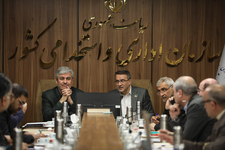 نشست مشترک کمیسیون برنامه و بودجه مجلس با رئیس سازمان اداری و استخدامی کشور