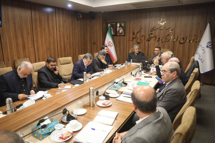 نشست مشترک کمیسیون برنامه و بودجه مجلس با رئیس سازمان اداری و استخدامی کشور