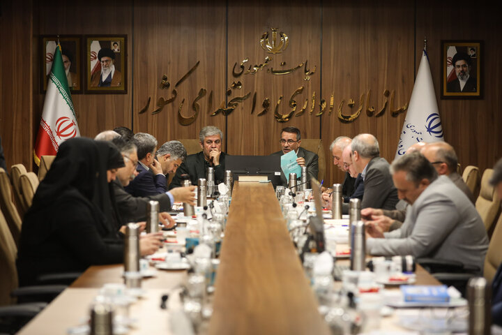 نشست مشترک کمیسیون برنامه و بودجه مجلس با رئیس سازمان اداری و استخدامی کشور