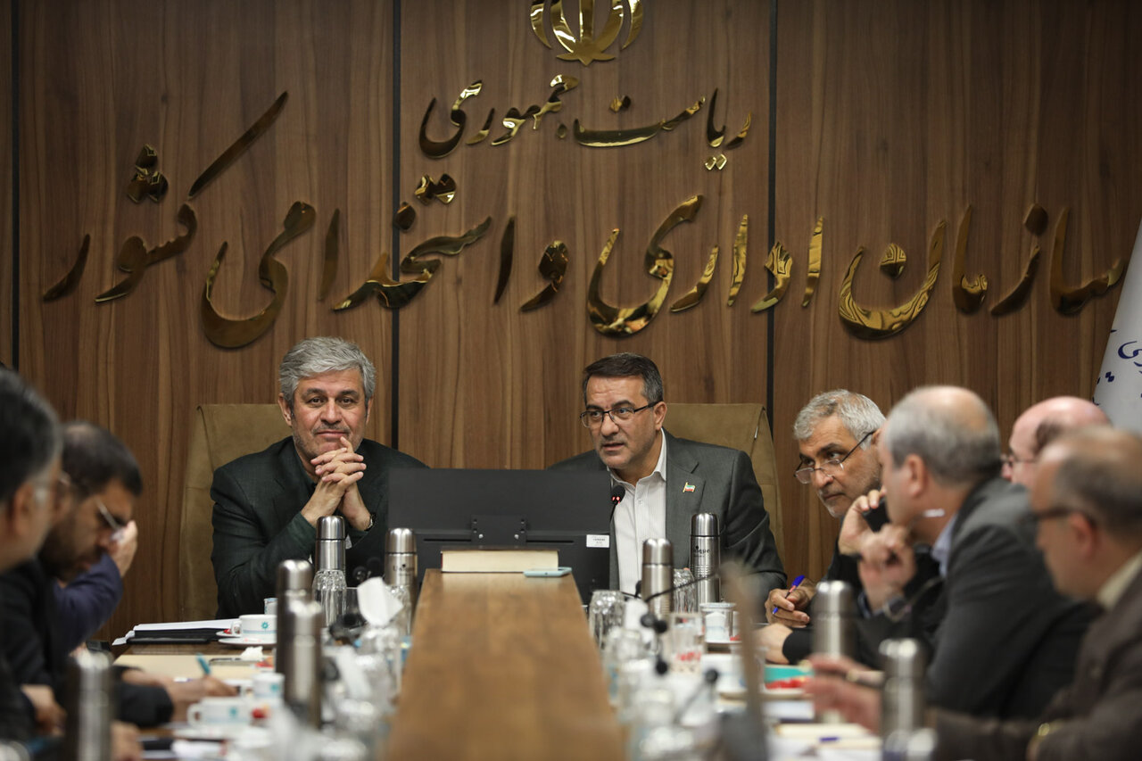 نشست کمیسیون برنامه و بودجه مجلس با رئیس سازمان اداری و استخدامی