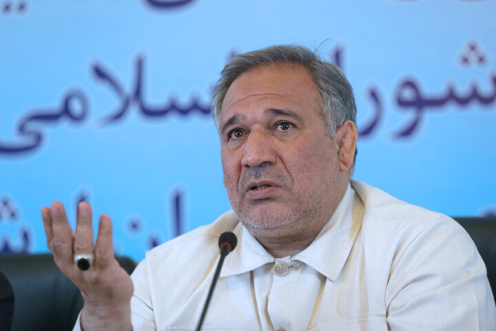 نشست کمیسیون اقتصادی مجلس با حضور رئیس بیمه مرکزی