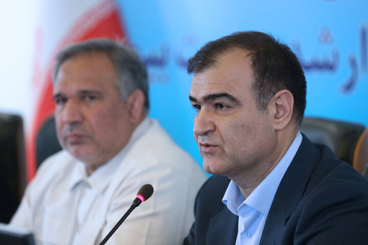 نشست کمیسیون اقتصادی مجلس با حضور رئیس بیمه مرکزی