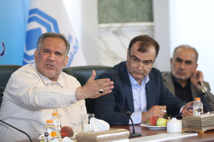نشست کمیسیون اقتصادی مجلس با حضور رئیس بیمه مرکزی