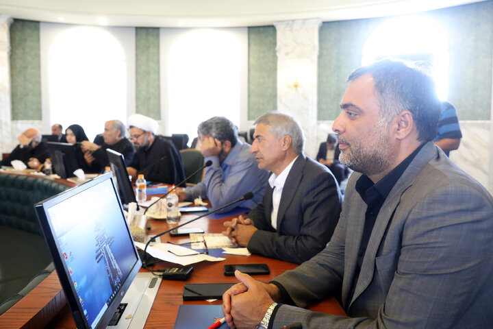 نشست کمیسیون اقتصادی مجلس با حضور رئیس بیمه مرکزی