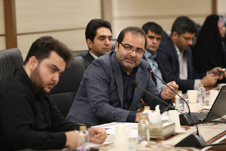 نشست کمیسیون صنایع و معادن مجلس با حضور وزیر صمت