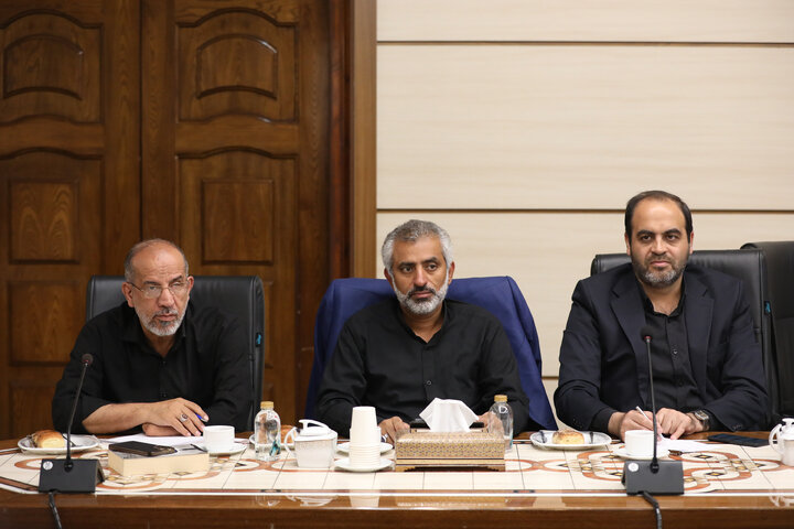 نشست کمیسیون صنایع و معادن مجلس با حضور وزیر صمت