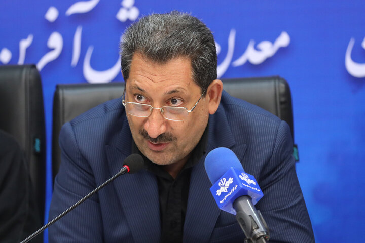 نشست کمیسیون صنایع و معادن مجلس با حضور وزیر صمت