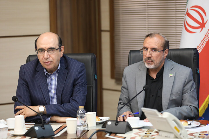 نشست کمیسیون صنایع و معادن مجلس با حضور وزیر صمت