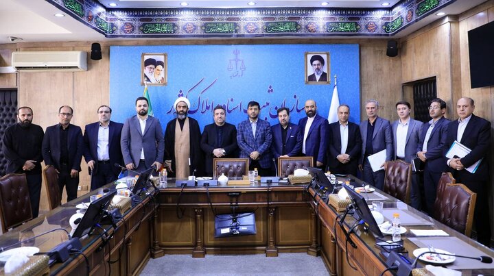 نشست کمیسیون قضایی و حقوقی مجلس با رئیس سازمان ثبت اسناد و املاک کشور