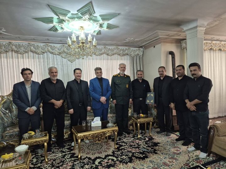 تجلیل مسئولان شهرستان بهار از مقام آزاده سرافراز/ توسلی: آزادگان نماد صبر و استقامت هستند