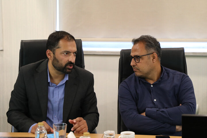 نشست مشترک کمیسیون اقتصادی مجلس با وزیر امور اقتصادی