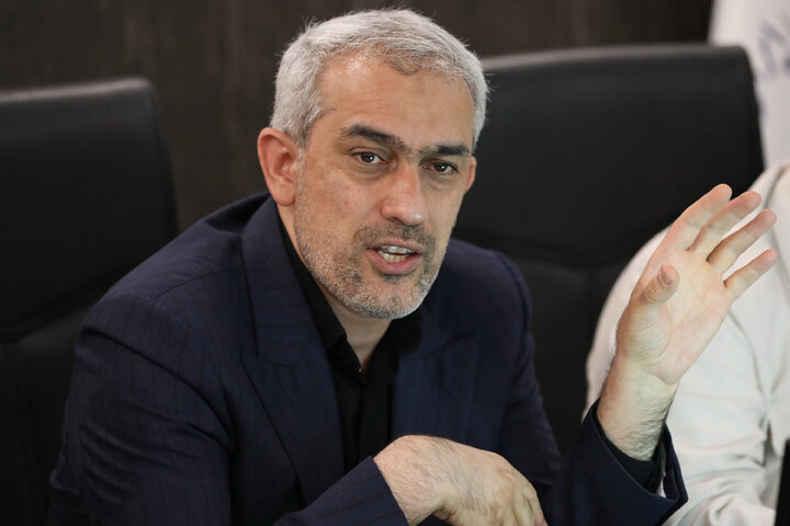 نشست مشترک کمیسیون اقتصادی مجلس با وزیر امور اقتصادی
