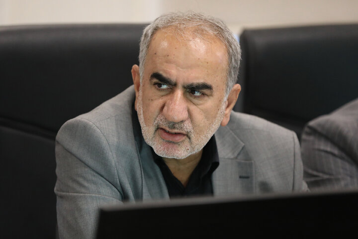 نشست مشترک کمیسیون اقتصادی مجلس با وزیر امور اقتصادی