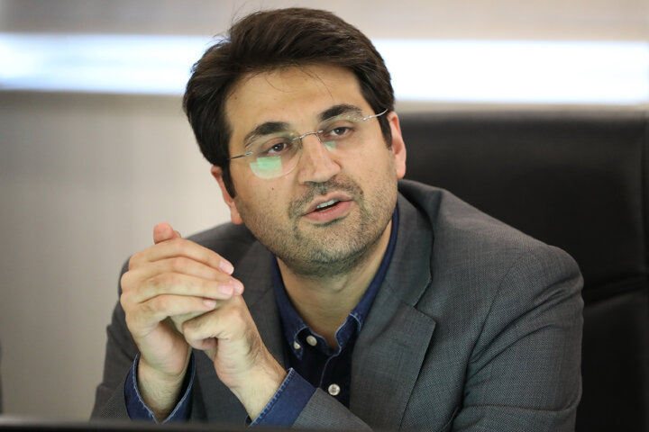 نشست مشترک کمیسیون اقتصادی مجلس با وزیر امور اقتصادی