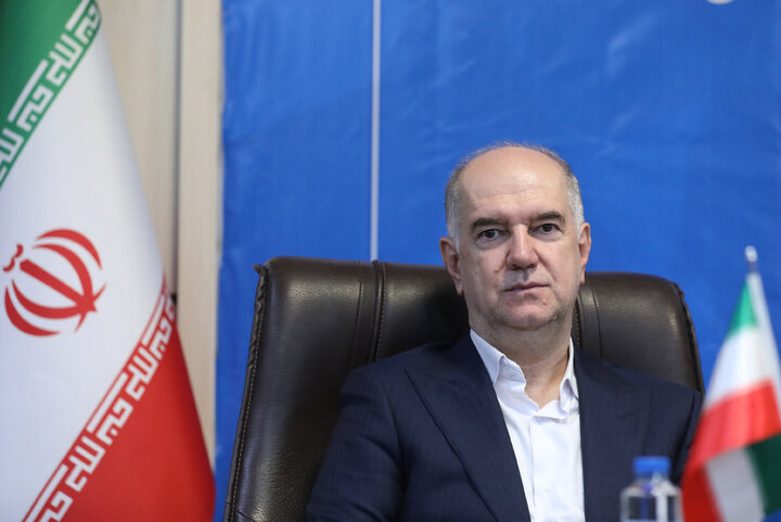 نشست مشترک اعضای کمیسیون شوراها با وزیر نیرو