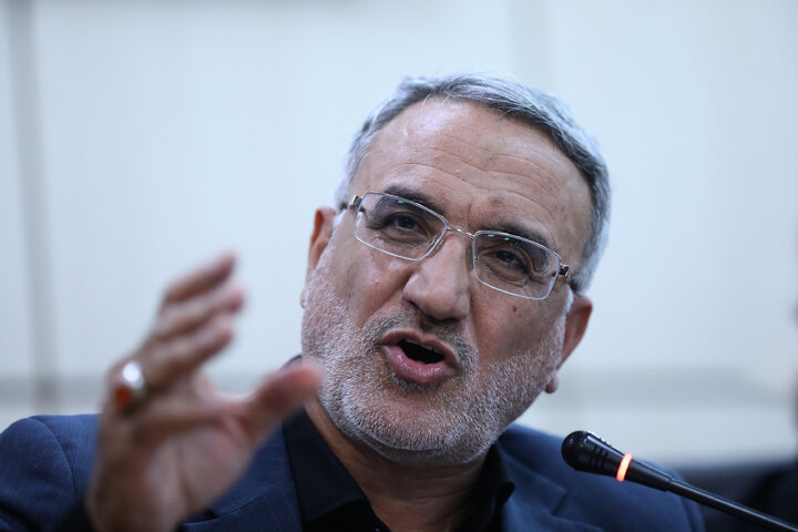 نشست مشترک اعضای کمیسیون شوراها با وزیر نیرو
