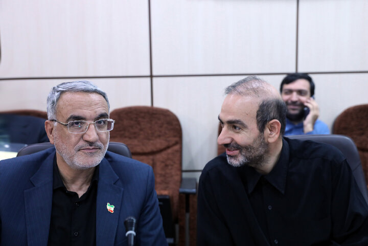نشست مشترک اعضای کمیسیون شوراها با وزیر نیرو