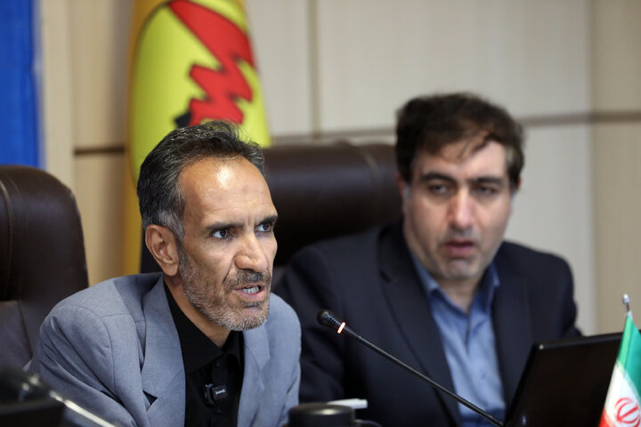 نشست مشترک اعضای کمیسیون شوراها با وزیر نیرو
