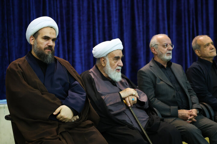 آیین بزرگداشت رهبر شهید انقلاب در مصلی تهران