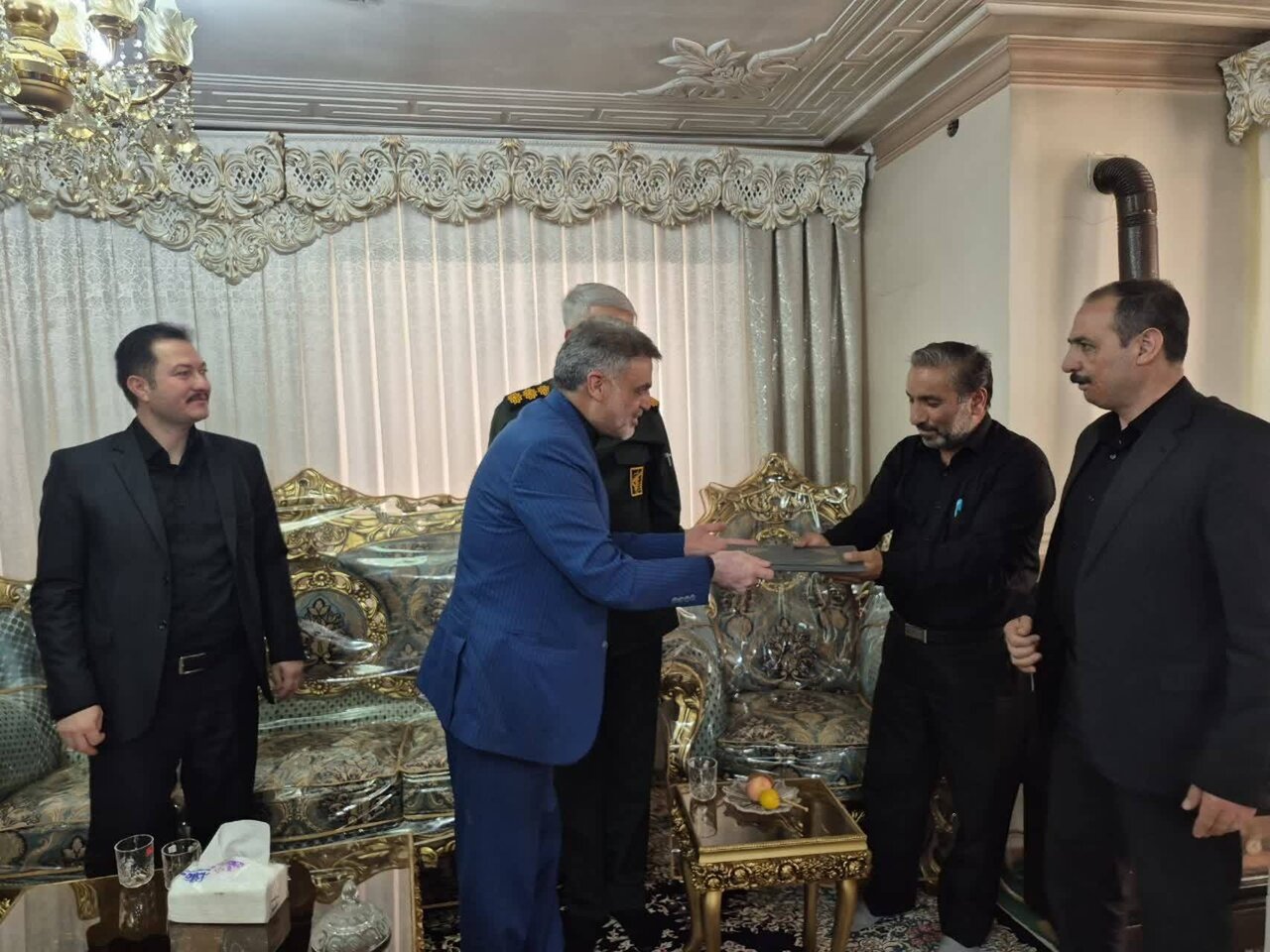 تجلیل مسئولان شهرستان بهار از مقام آزاده سرافراز/ توسلی: آزادگان نماد صبر و استقامت هستند