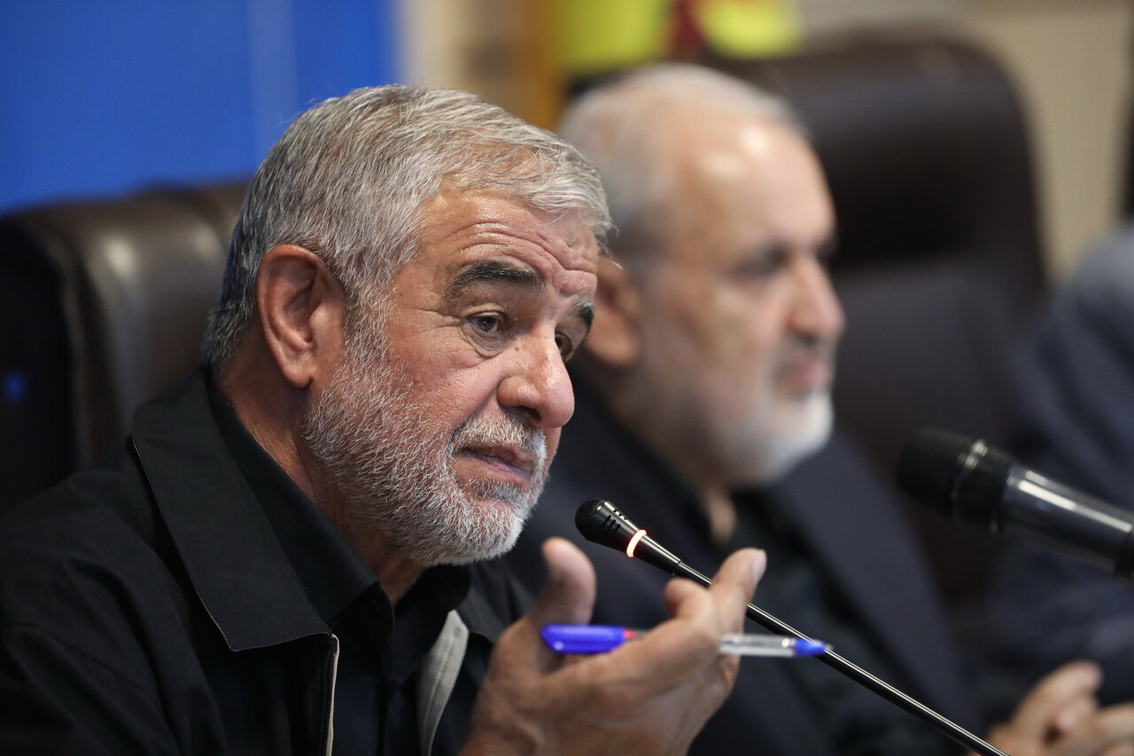 نشست مشترک اعضای کمیسیون شوراها با وزیر نیرو
