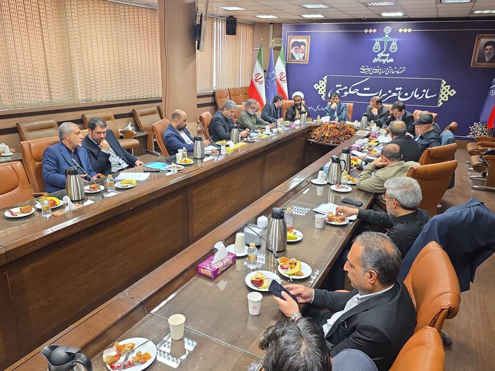 سرگزی: شبکه توزیع غیر رسمی کالا باید کنترل شود