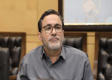 شورای رقابت دست وزارت صمت برای قیمت گذاری خودرو را باز بگذارد