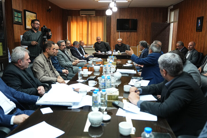 نشست نایب رئیس مجلس با وزیر اقتصاد