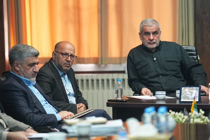 نشست نایب رئیس مجلس با وزیر اقتصاد