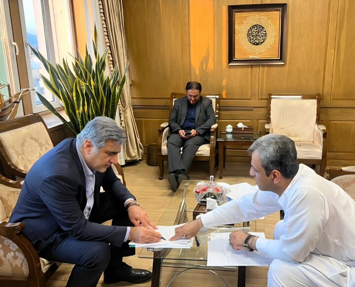 دیدار محمدنور دهانی با مدیرعامل سازمان تأمین اجتماعی کشور/ ضرورت تسریع در تکمیل پروژه درمانگاه تأمین اجتماعی سراوان