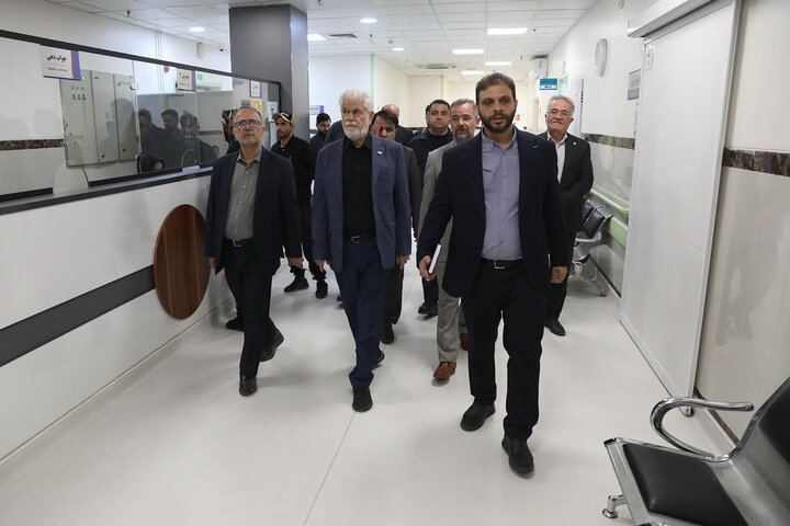 بازدید اعضای کمیسیون بهداشت و درمان مجلس از بیمارستان سیدالشهدا شهرری