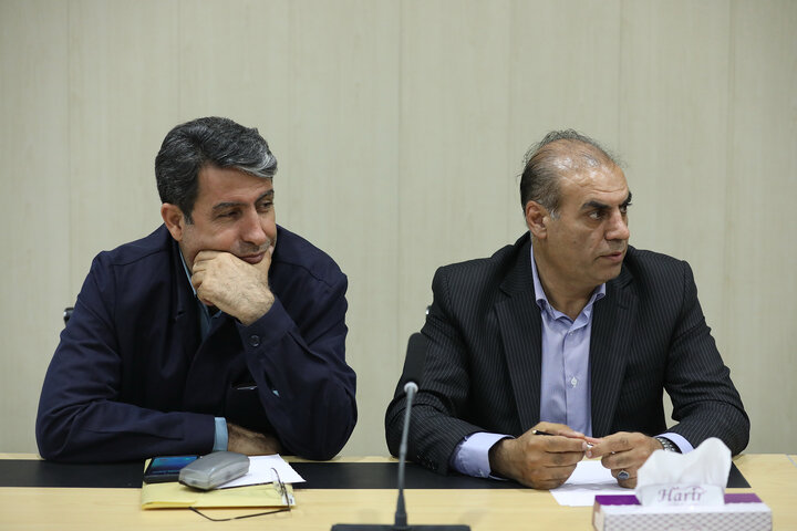 نشست مشترک اعضای کمیسیون بهداشت و درمان مجلس با خیرین و فعالان صنعت تجهیزات پزشکی