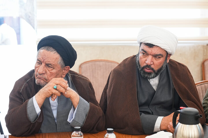 نشست کمیسیون اصل ۹۰ با معاونان آب و برق وزارت نیرو