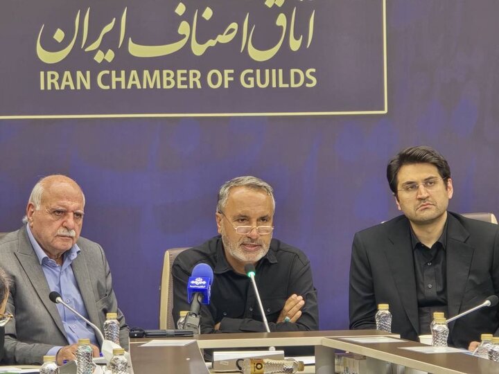 ضرورت بخشش جرایم و تقسیط بدهی مالیاتی اصناف در شرایط جنگی
