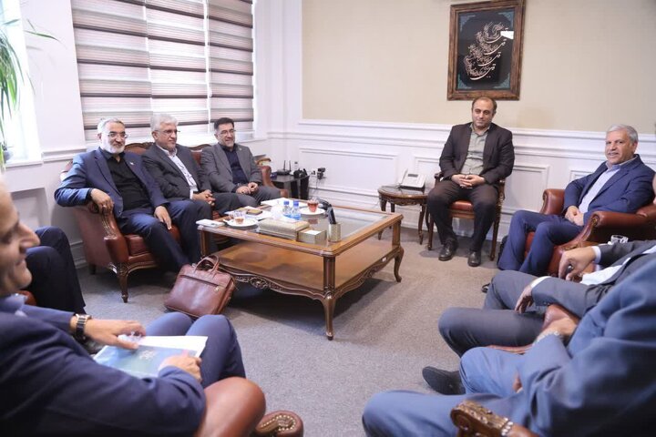 پیگیری مطالبات زیست‌محیطی و صنعتی شهرستان آران و بیدگل در دیدار معینی با مقامات ارشد سازمان منابع طبیعی کشور
