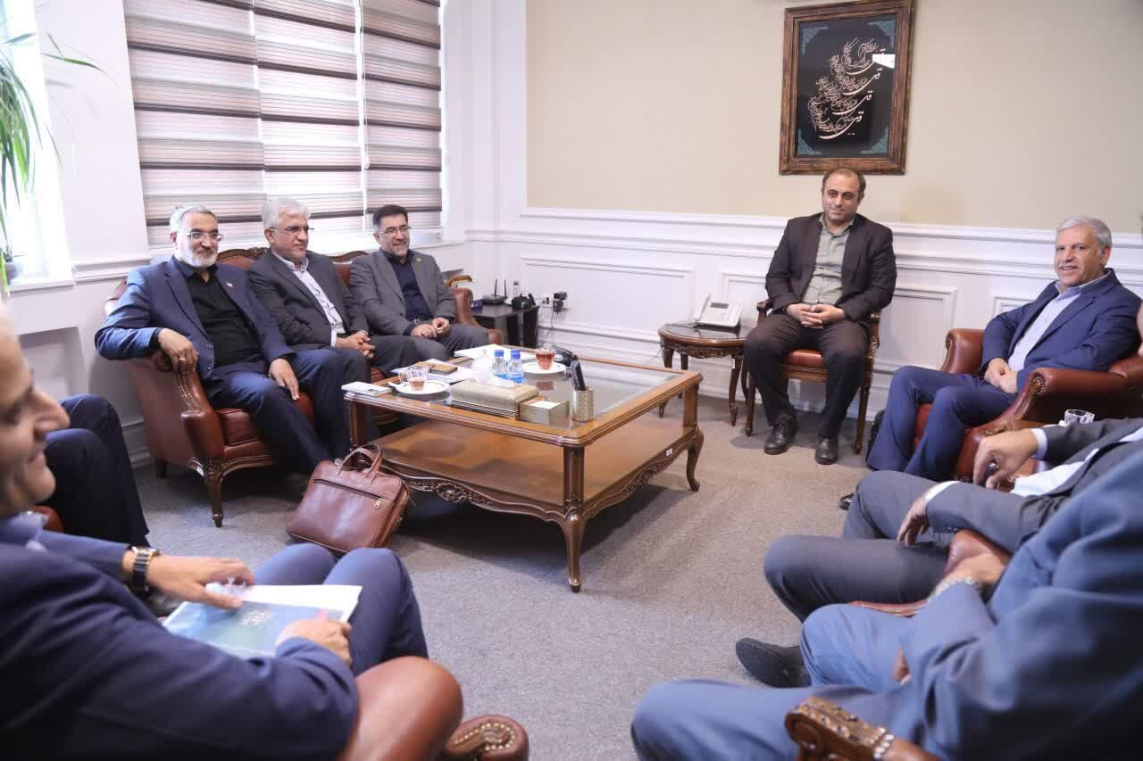 پیگیری مطالبات زیست‌محیطی و صنعتی شهرستان آران و بیدگل در دیدار معینی با مقامات ارشد سازمان منابع طبیعی کشور