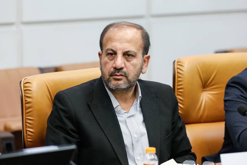 تعویق پرداختیهای کارگران بهویژه در شهرهای جنوبی بههیچ وجه قابل قبول نیست! / اجازه ندهید قدرت خرید کارگر بیش از این کاهش پیدا کند