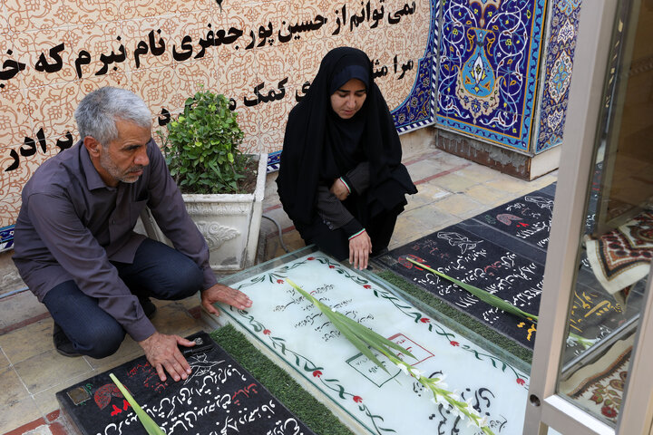 ادای احترام اعضای کمیسیون امنیت ملی به شهدای کرمان