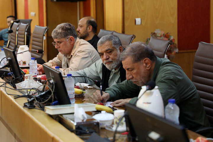 نشست مشترک اعضای کمیسیون امنیت ملی مجلس با فرمانده قرارگاه مدینه