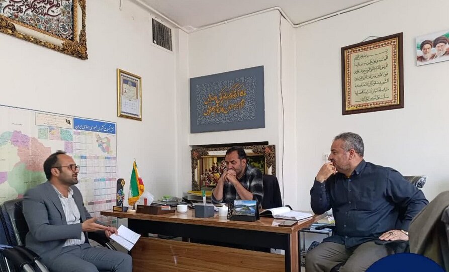 پیگیری محبی نجمآبادی برای رفع مطالبات عمرانی و زیرساختی بخش باشتین نجم آبادی