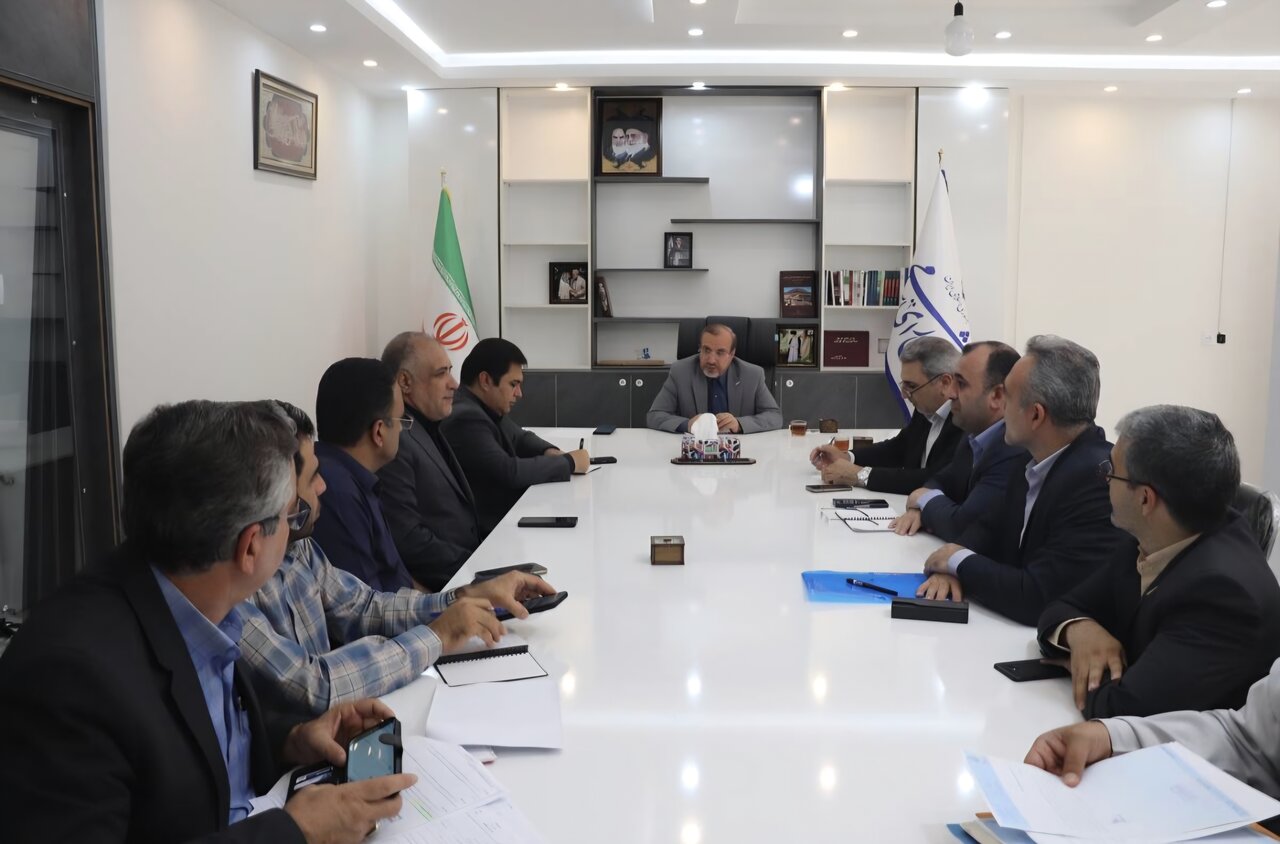 نشست رفع مشکلات توقفگاه سیدجمال و تعریض زیرگذر راه‌آهن نظرآباد 